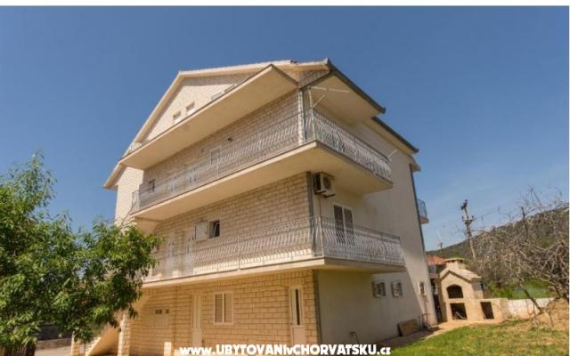 Ferienwohnung Vinisce – Ubytování Marina – Trogir Chorvatsko