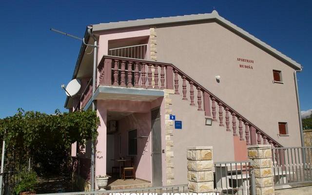 Apartmány Budiša – Ubytování Maslenica Chorvatsko