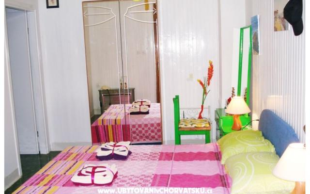 Central Apartmán with Balcony – Ubytování Maslenica Chorvatsko