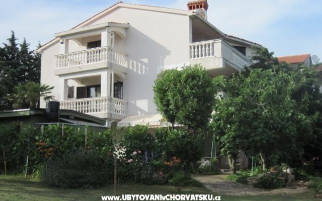 Alex 1 i Alex 2 – Ubytování Medulin Chorvatsko