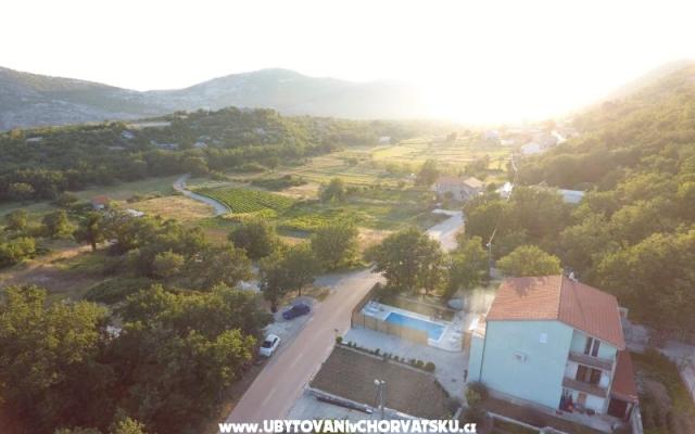 Apartmány Bašić – Ubytování Omiš Chorvatsko