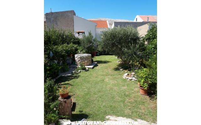 Apartmány Center Pag – Ubytování ostrov Pag Chorvatsko