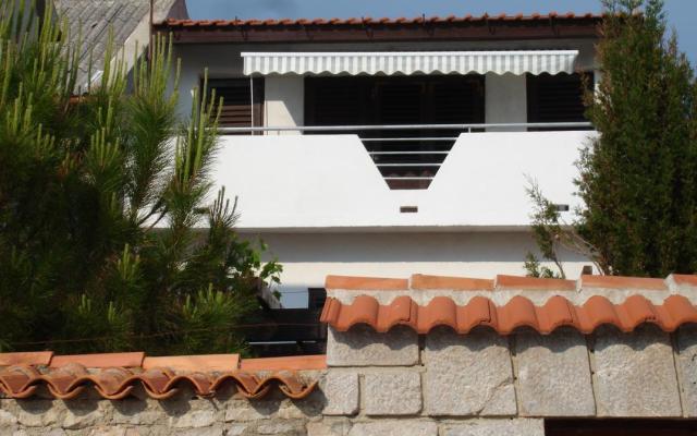 Renovated old house near sea in Pag – Ubytování ostrov Pag Chorvatsko