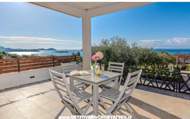 Holiday Home Lucy – Ubytování Pakoštane Chorvatsko