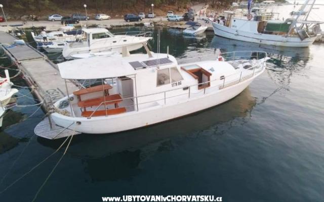 Tourist boat - Robinson Tourism – Ubytování Pakoštane Chorvatsko