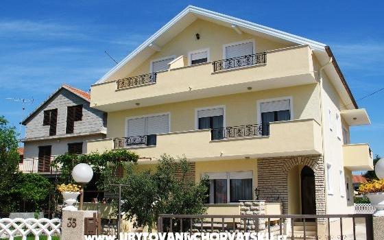 Apartmány NELA – Ubytování Pirovac Chorvatsko