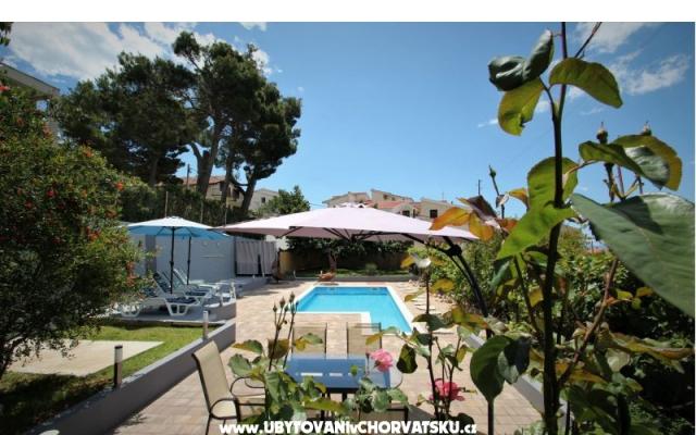 Wide Apartmán with Pool  – Ubytování Podstrana Chorvatsko
