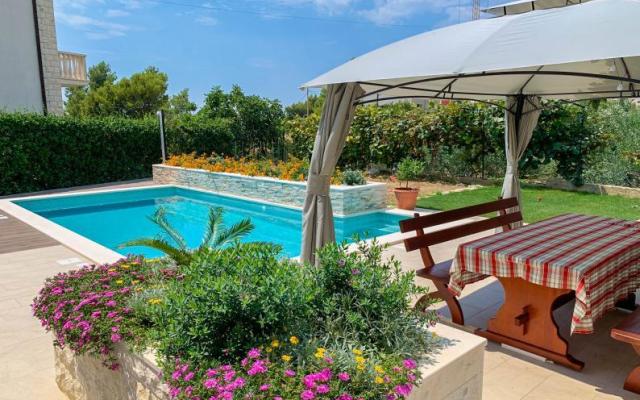 Apartmány Lemon Garden s bazénem – Ubytování Podstrana Chorvatsko