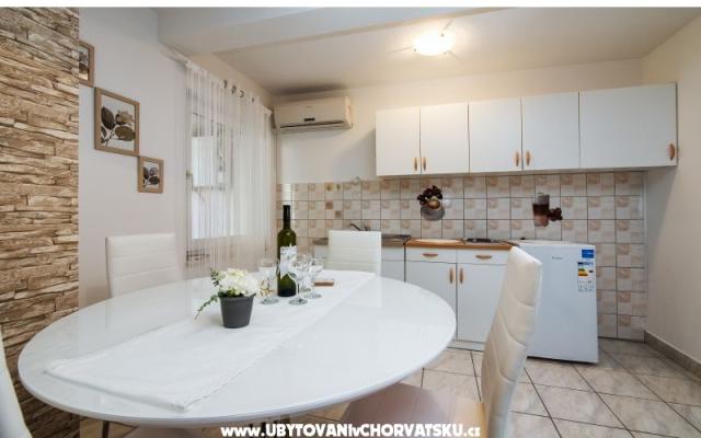 Apartmány Dane – Ubytování Podstrana Chorvatsko