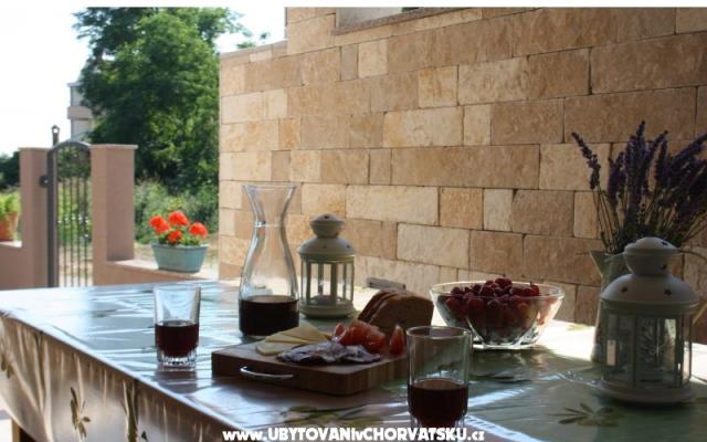 Dům Rose – Ubytování Privlaka Chorvatsko