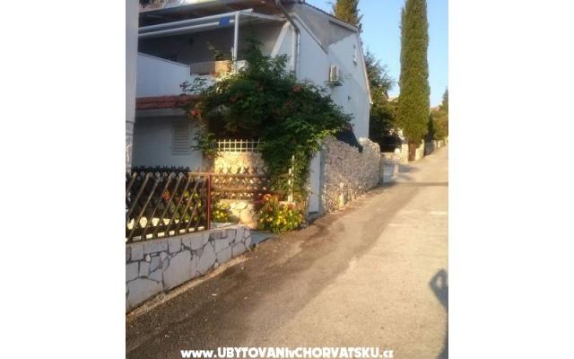 Apartmány Ena – Ubytování Rogoznica Chorvatsko