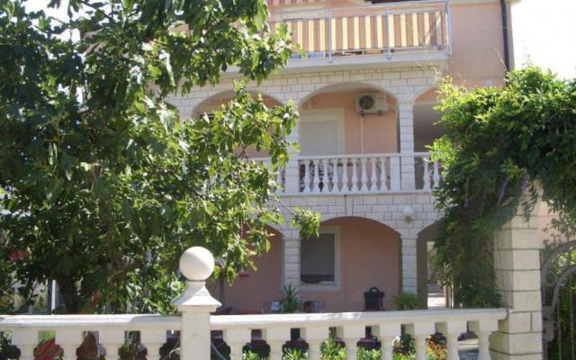 Apartmány Knezevic – Ubytování Rogoznica Chorvatsko