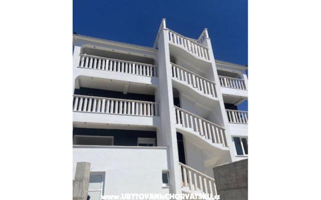 Villa Ivona – Ubytování Rogoznica Chorvatsko