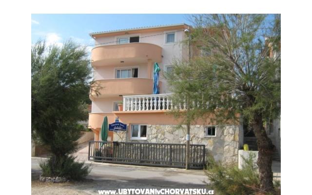 Marinovi Dvori – Ubytování Trogir Chorvatsko