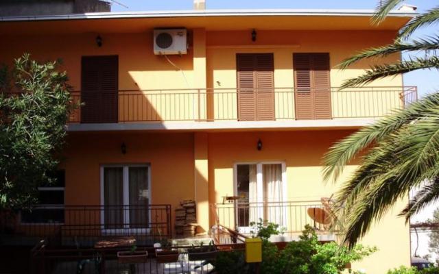 Apartmány Tri palme – Ubytování Tučepi Chorvatsko