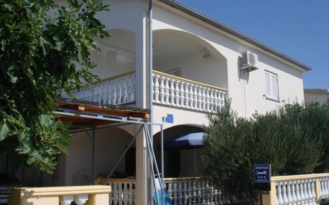 Villa Miličević Ap (6+2) – Ubytování ostrov Vir Chorvatsko