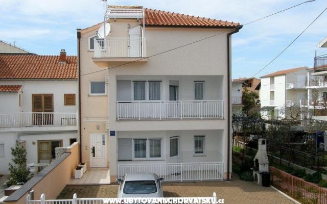 Apartmány Dugonjić – Ubytování Vodice Chorvatsko