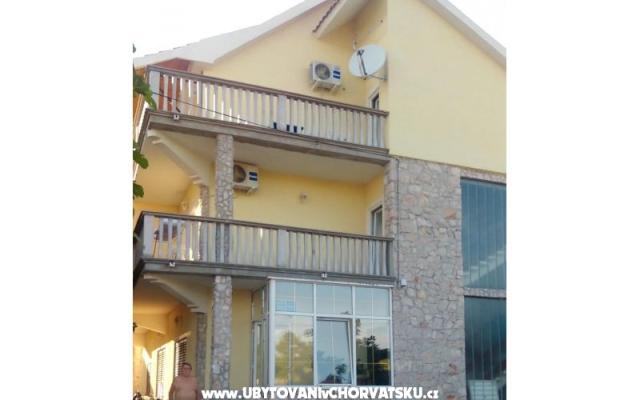 Apartmány i sobe Štrus – Ubytování Vodice Chorvatsko