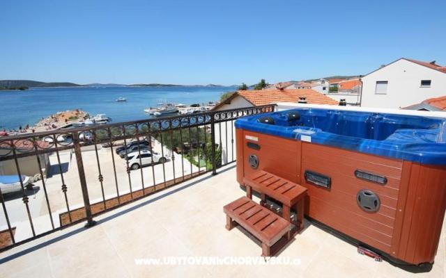 Villa Lucich I. - II. – Ubytování Vodice Chorvatsko