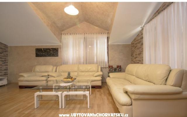 Villa Maky Dino – Ubytování Vodice Chorvatsko