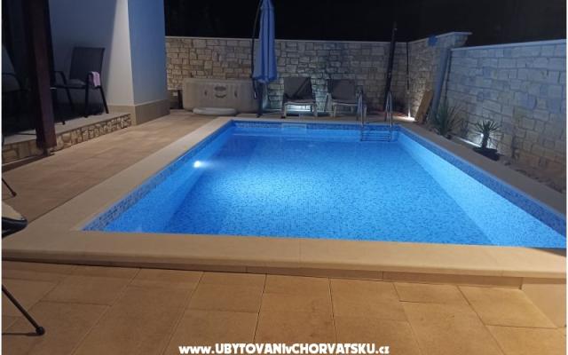 VILLA MARIA – Ubytování Vodice Chorvatsko