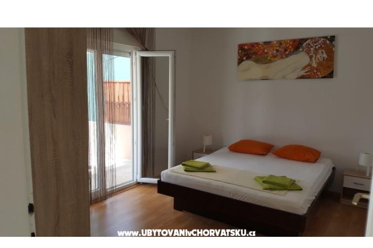 APARTMAN PAULINA/BIBINJE:4+2/STUDIO – foto 10