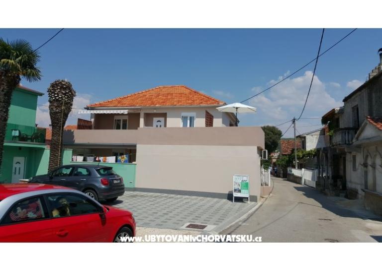 APARTMAN PAULINA/BIBINJE:4+2/STUDIO – foto 15