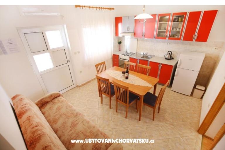 Apartmány First row to the sea – foto 7