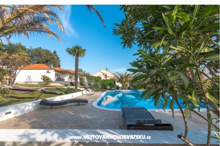  Villa Mediterano Bibinje + pool – foto 15