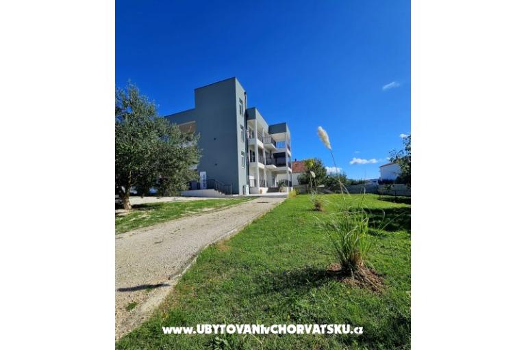 Apartmány Royal Holiday  – foto 12