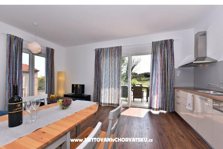 Crowonder Harbor willa u Polki – foto 15