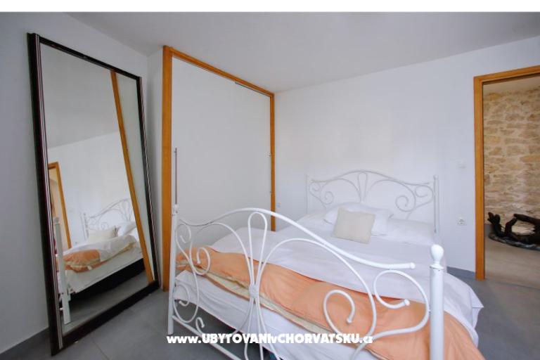 Krivini dvori – foto 2