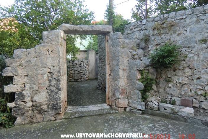 * Dvori * – foto 17