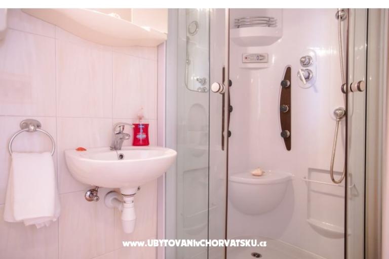 APARTMANI I SOBE,KUCA ZA ODMOR – foto 5