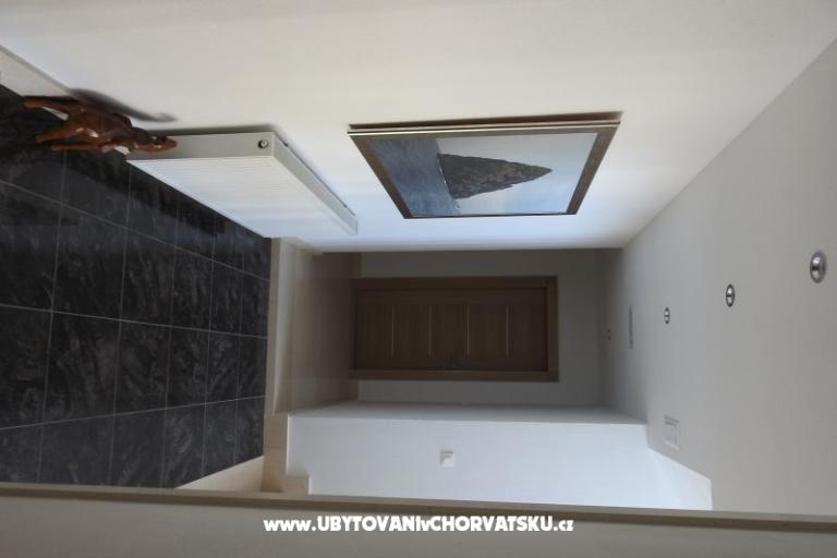 Luxury Apartmány s bazénem – foto 12