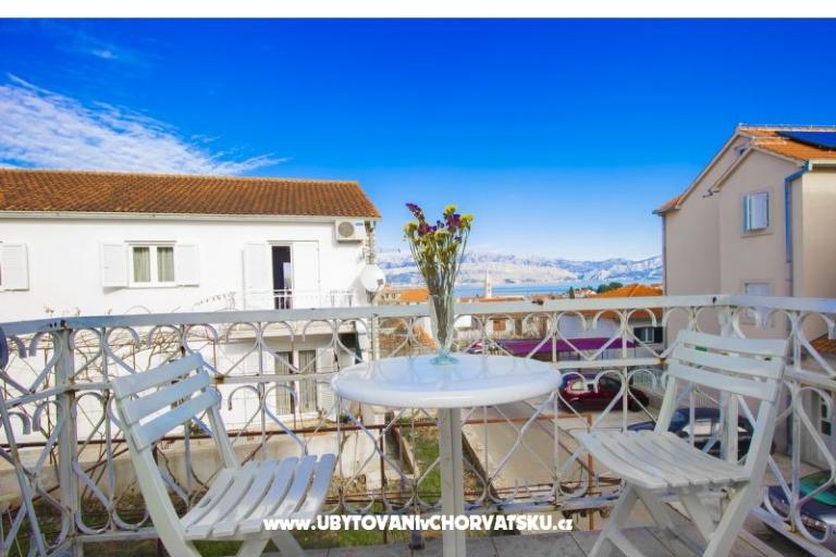 Supetar, Island Brač – foto 8