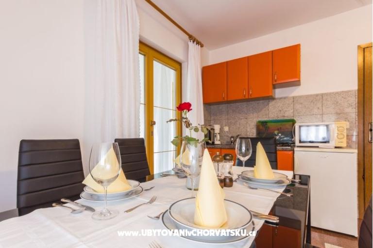 Apartmány Mihaela – foto 10
