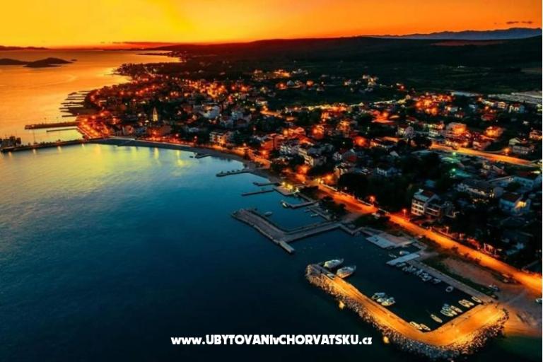 Dalmatinska kamena kuća – foto 19