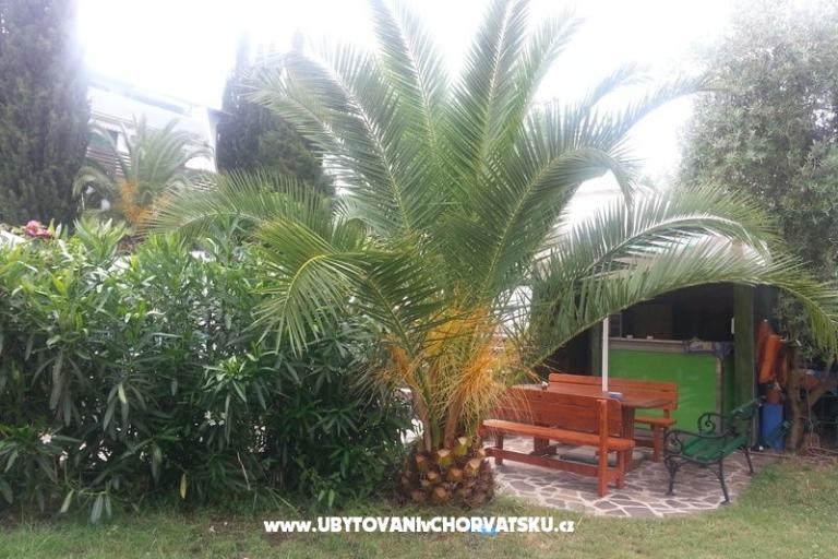 Vila Smirna 4*  s bazénem  – foto 14