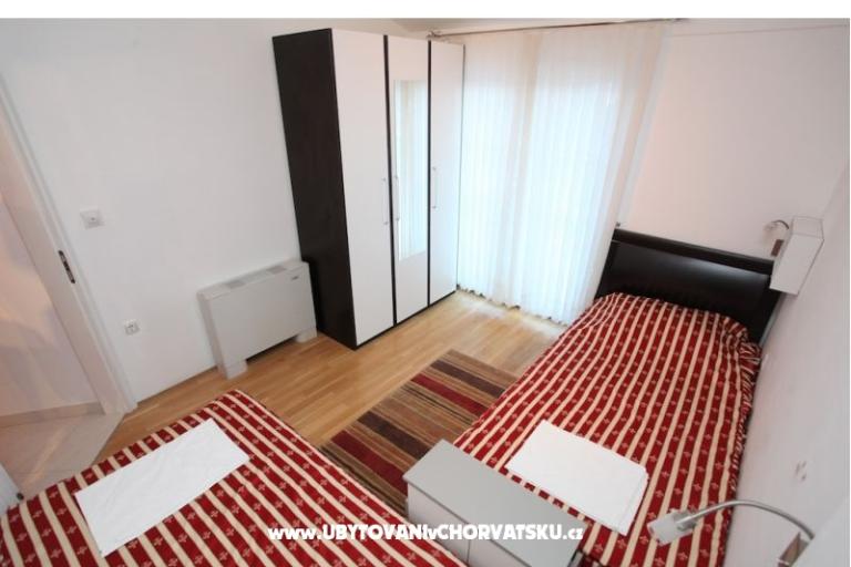 Vila Smirna 4*  s bazénem  – foto 7