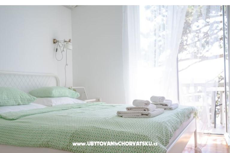 Beachfront Apartmány Carlo – foto 6