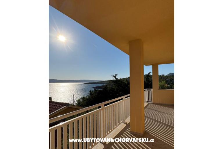 Beachfront Apartmány A+M – foto 6