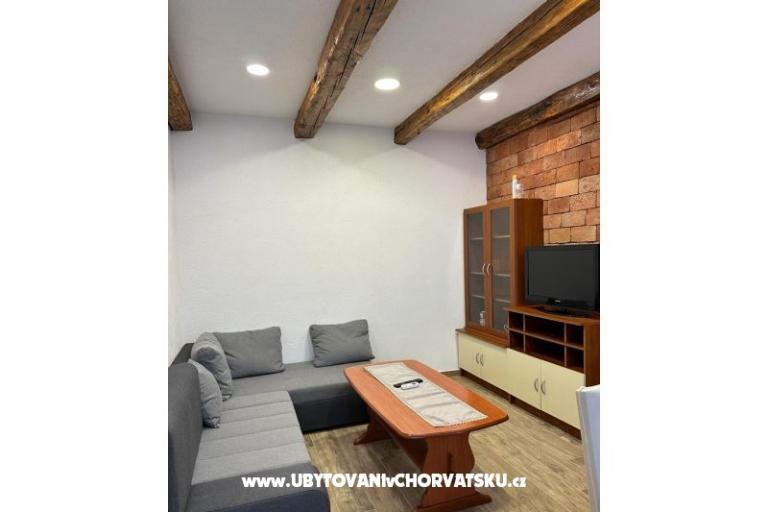 Villa Robert 2 s bazénem Cesarica – foto 4