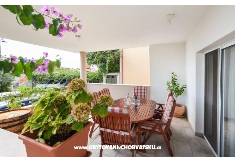 Flora Apartmán – foto 14