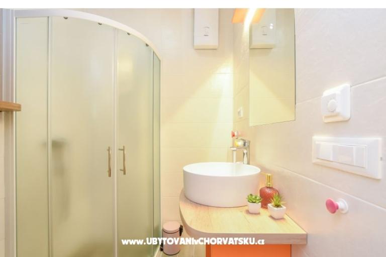 Flora Apartmán – foto 4