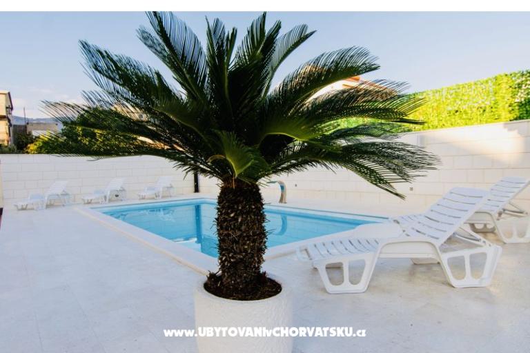 Villa Aurora Kastela – foto 12