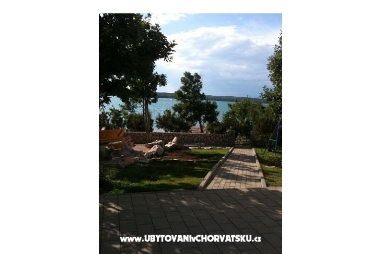 Villa Klimno direct na pláži – foto 11