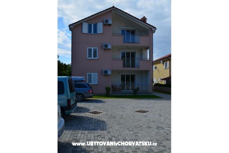Villa Klimno direct na pláži – foto 18