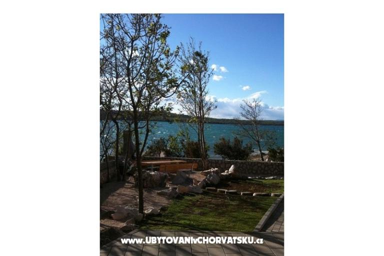 Villa Klimno direct na pláži – foto 6