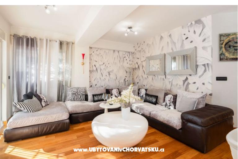 Apartmány Romilda, by the beach – foto 8